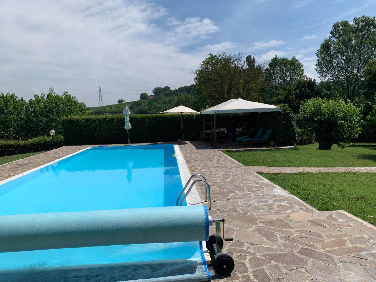 Apart-Agriturismo "La Colomba" 尼扎蒙费托 外观 照片